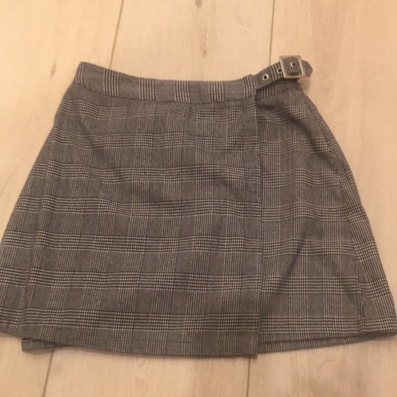 Plaid skirt - Picture 2 of 5